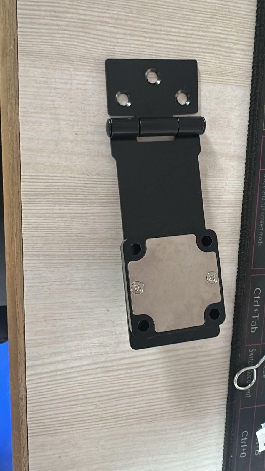 SecureLatch™ Zinc Alloy Combination Lock - Gadgets Humour